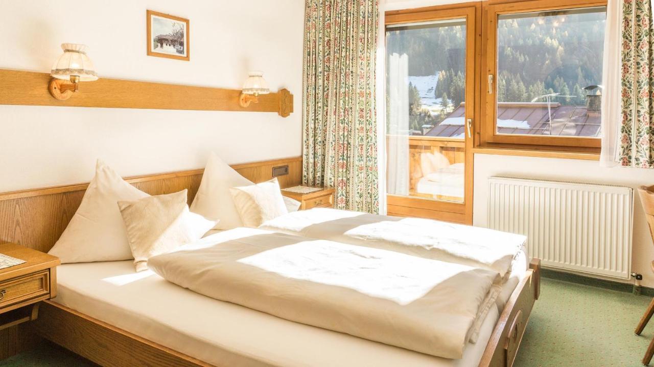 Bellamonte Panzió Sankt Anton am Arlberg Kültér fotó